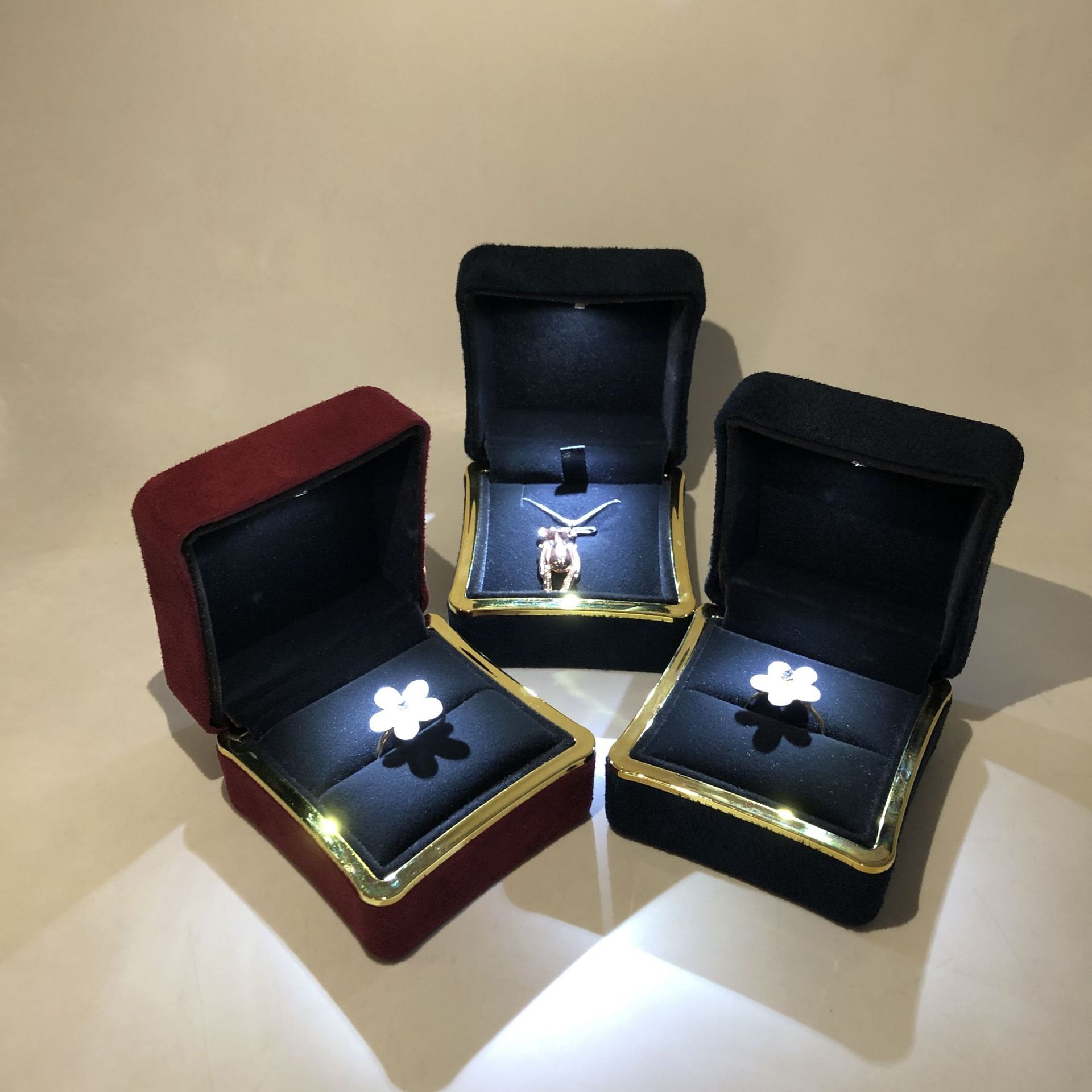 New in LED Light Jewelry Box R - Bar Cart Gold reseña y precio